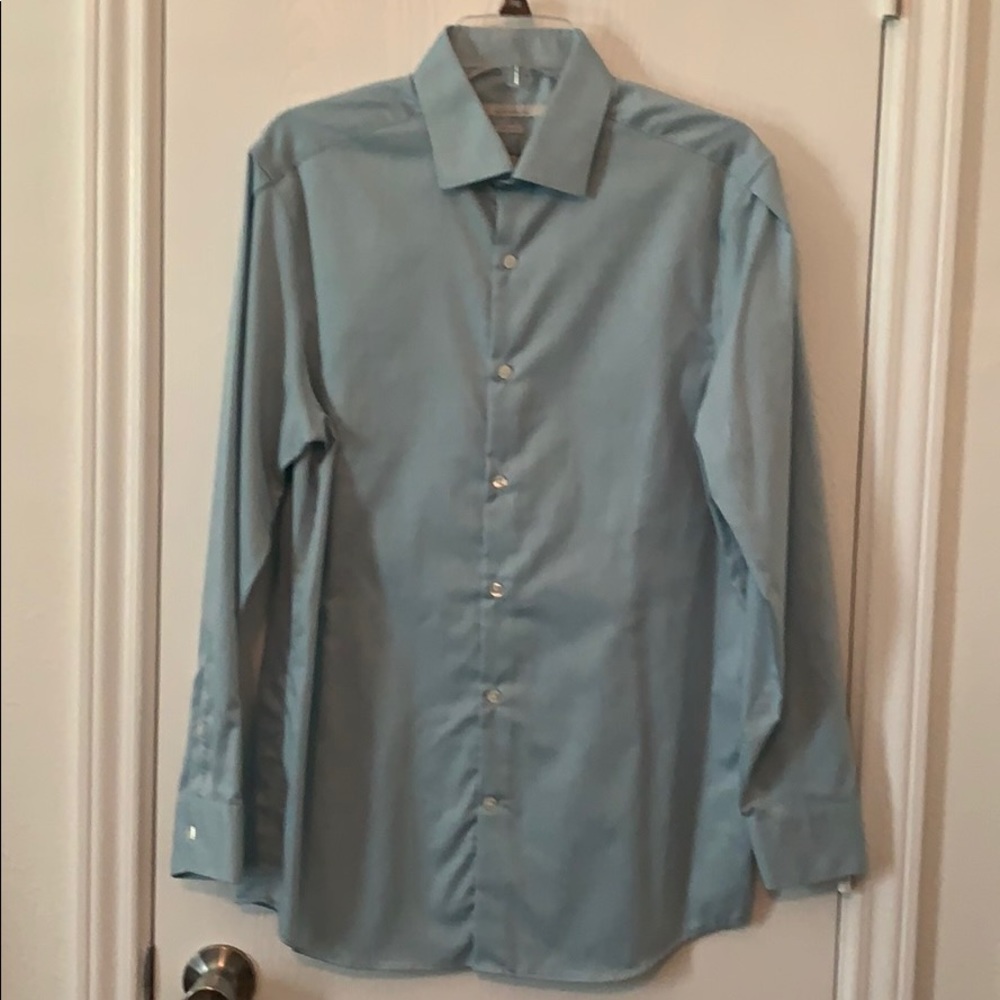 Men’s Perry Ellis Portfolio Very Slim Dress Shirt